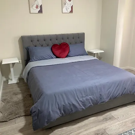 Apartment Chlo 5 *