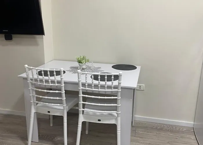 Chlo 5 公寓 地拉那
